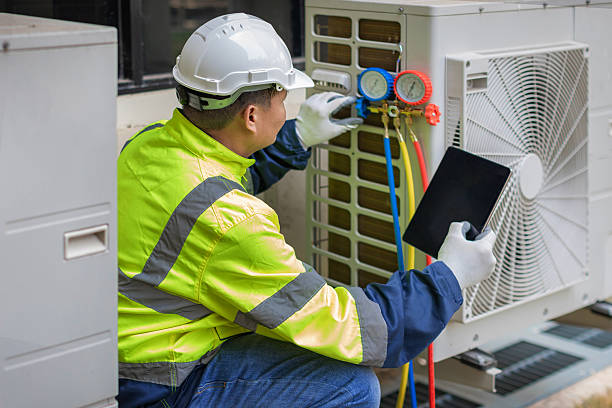 Professional Hvac technician working in Acushnet, MA